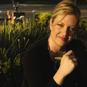 Nancy Robards Thompson