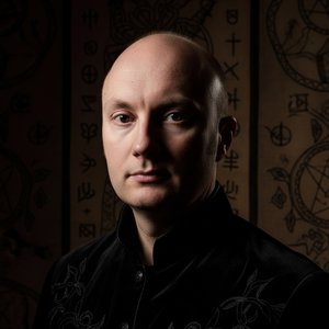 Ethan Lee