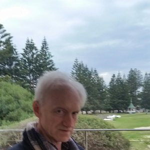 Robert E Reid