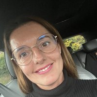 Heidi Field